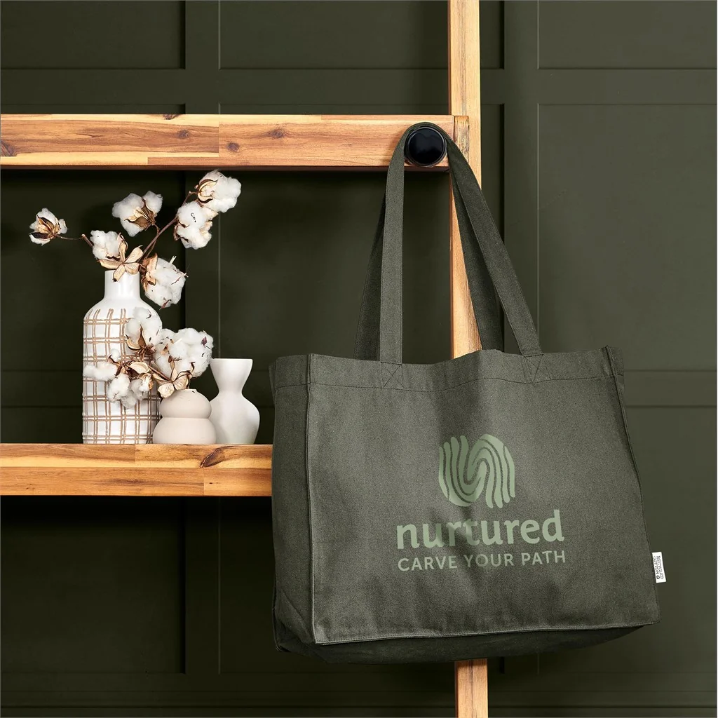 lifestyleImagesWithLogos