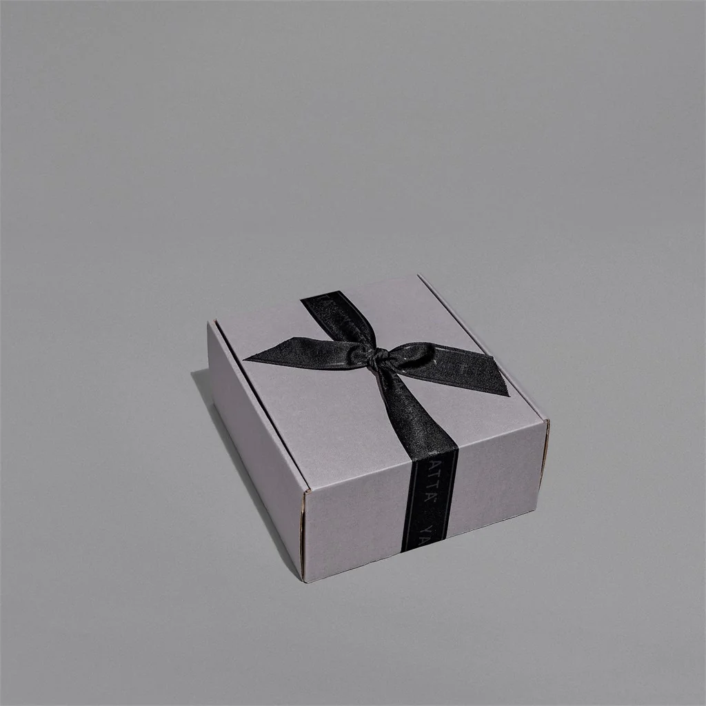 Lilly White corporate gift product image